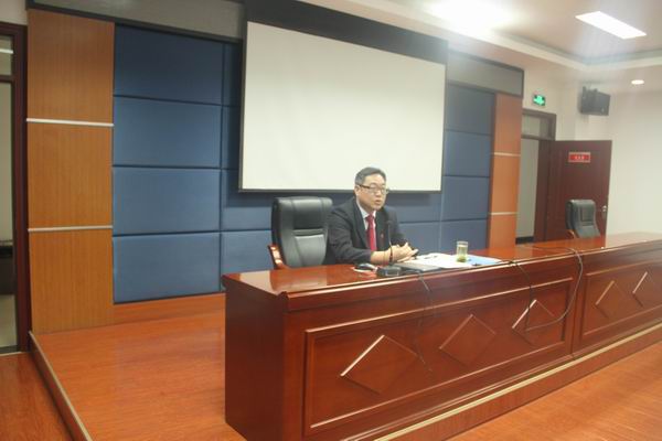 讲座现场2.jpg 讲座现场2.jpg