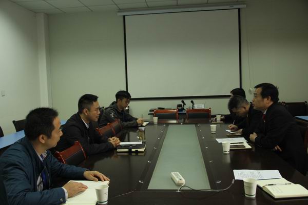 座谈会现场.jpg 座谈会现场.jpg